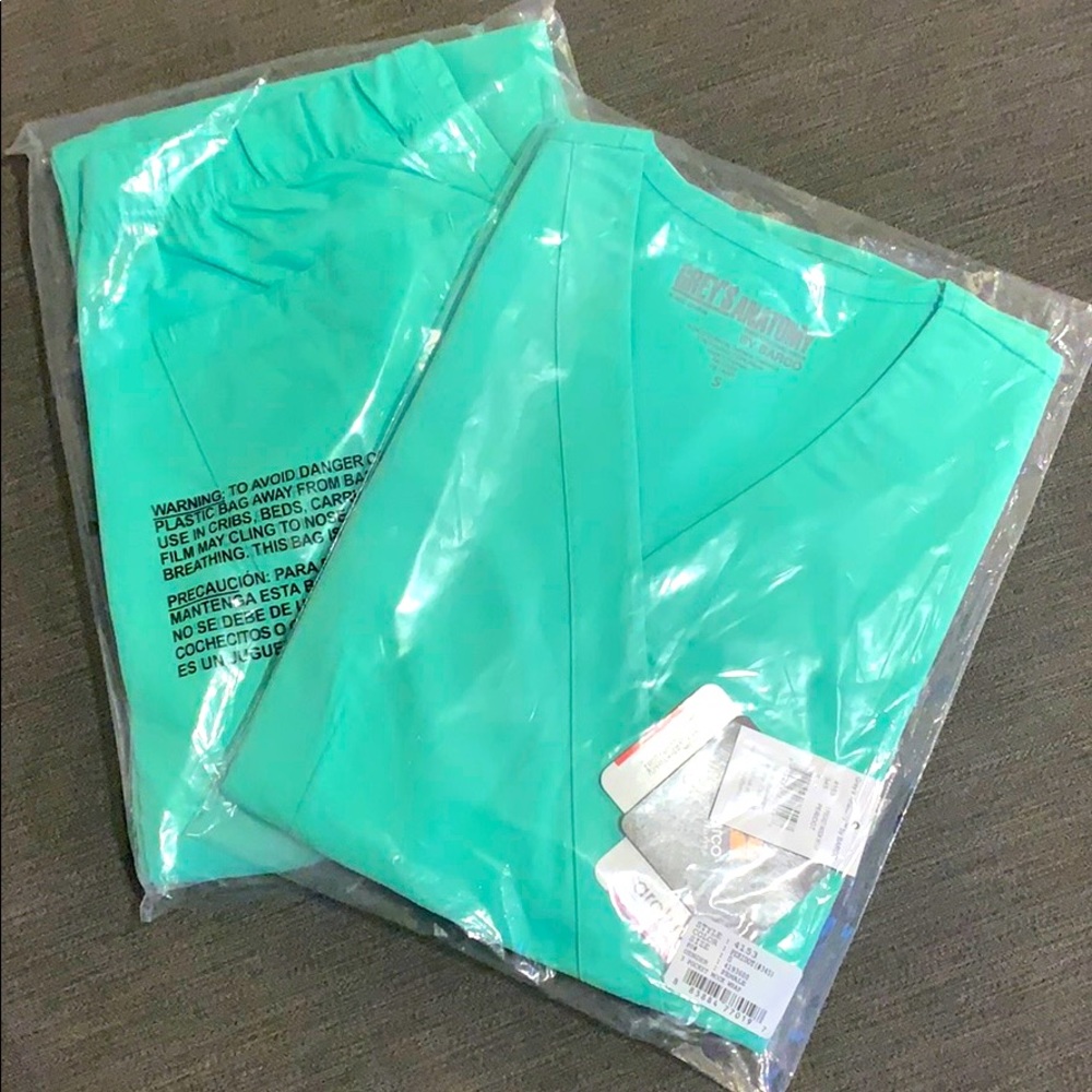 Lime Scrub Top and Pants